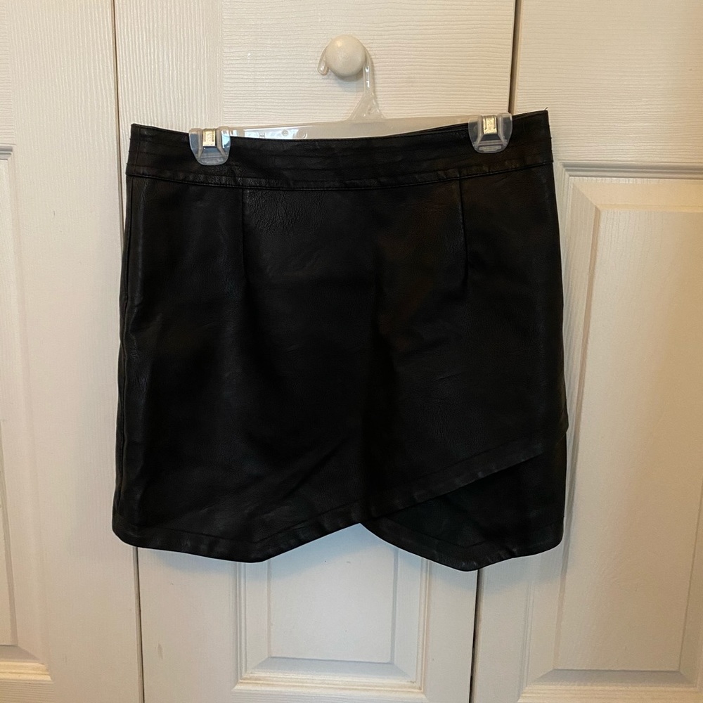 Jack by BB Dakota black faux leather skirt